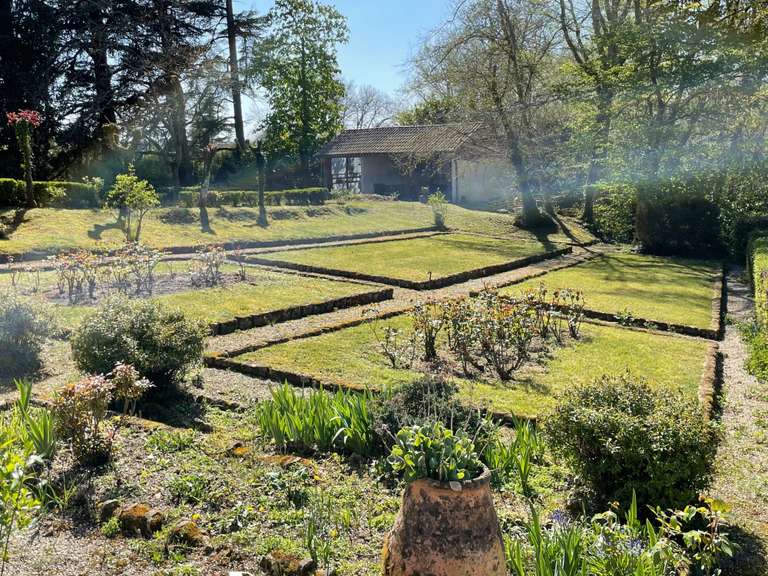 House Latresne - 4 bedrooms - 171m²