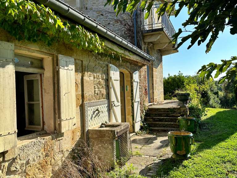 House Latresne - 4 bedrooms - 255m²