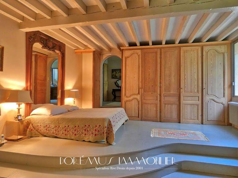 House Latresne - 4 bedrooms - 255m²