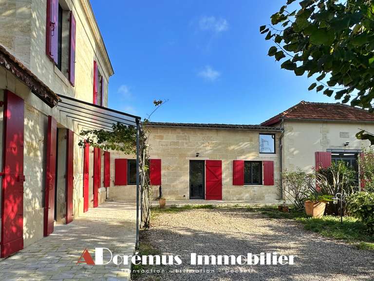 House Latresne - 4 bedrooms - 188m²
