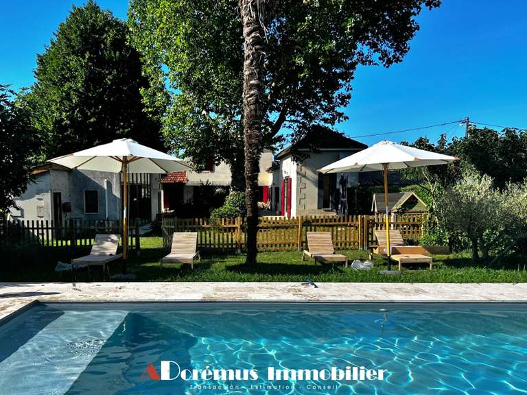 House Latresne - 4 bedrooms - 188m²