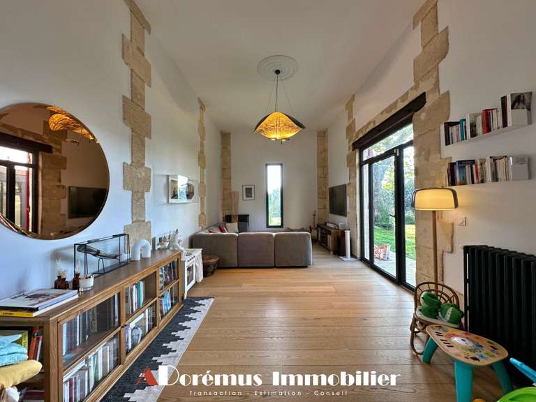 Maison Latresne - 4 chambres - 188m²