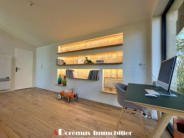 Maison Latresne - 4 chambres - 188m²