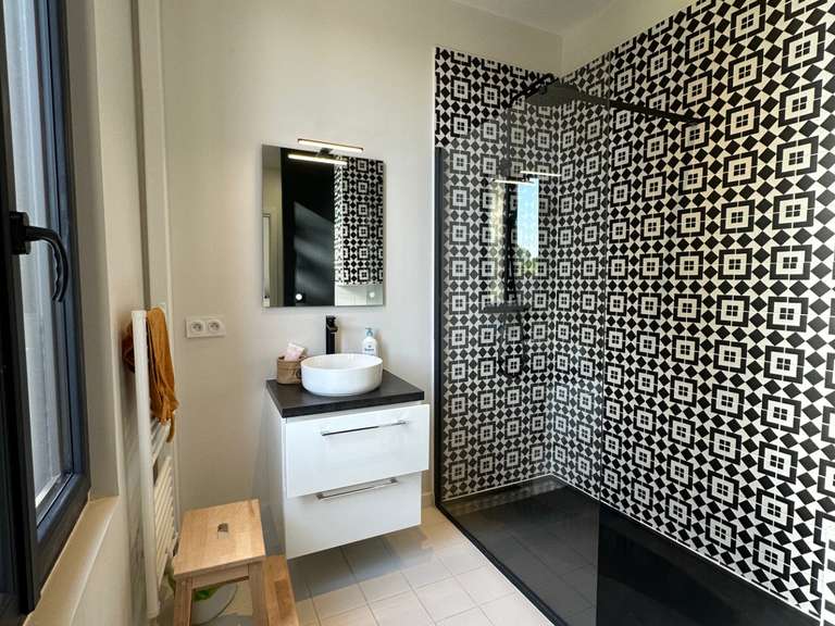 Maison Latresne - 4 chambres - 188m²