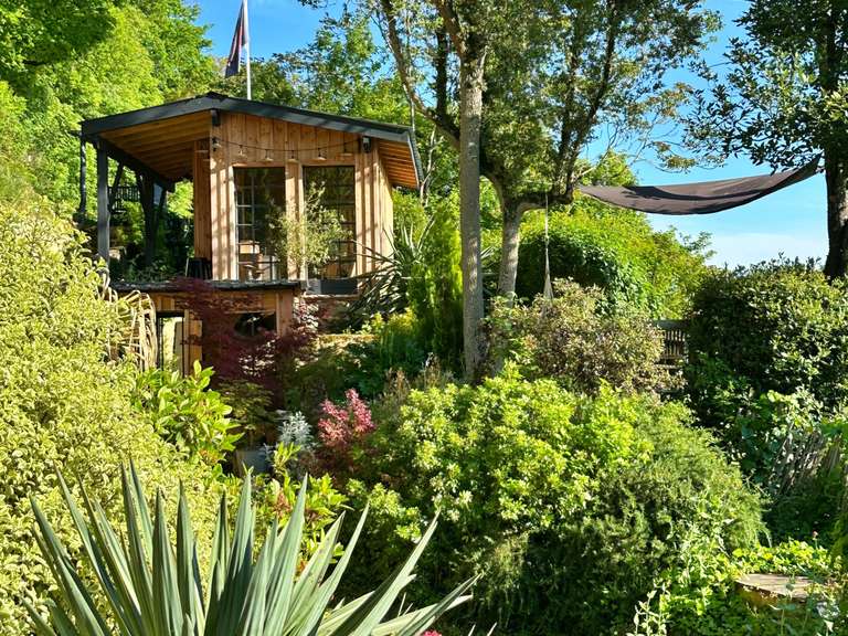 House Latresne - 3 bedrooms - 207m²