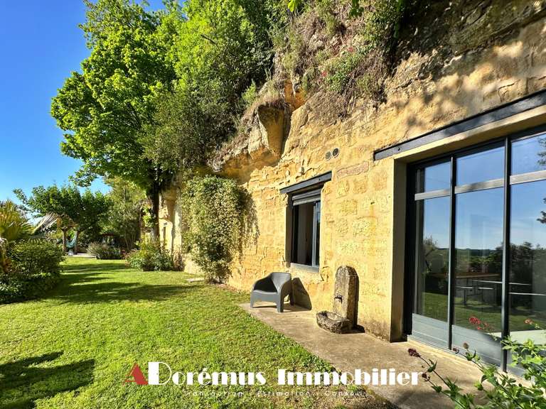 House Latresne - 3 bedrooms - 207m²