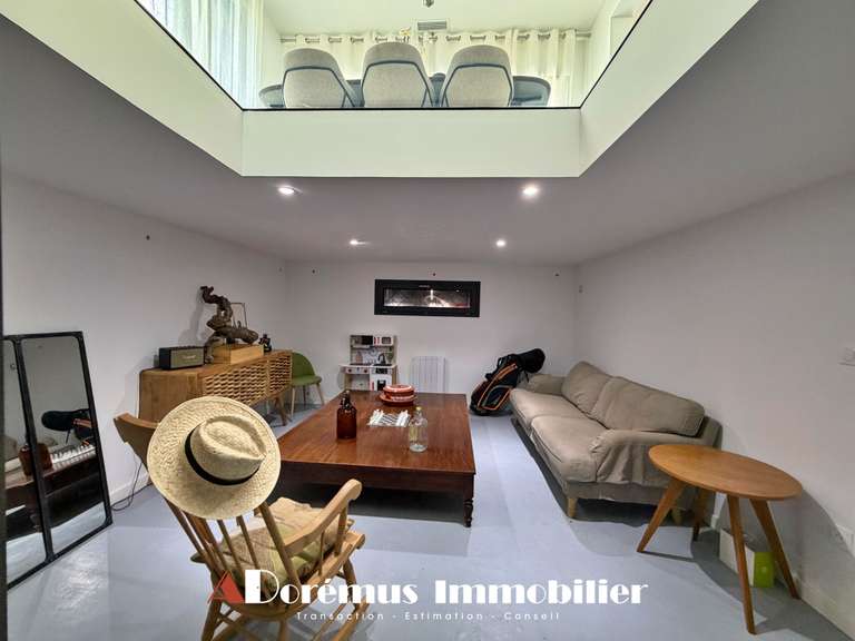 Maison Latresne - 5 chambres - 236m²