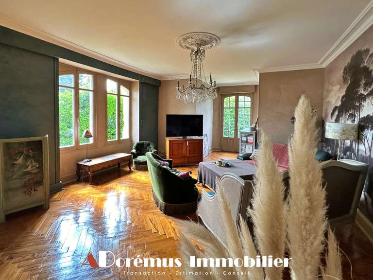 Maison Latresne - 5 chambres - 270m²