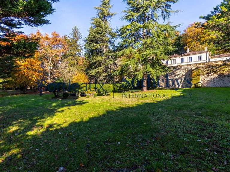 Property Latresne - 5 bedrooms - 635m²