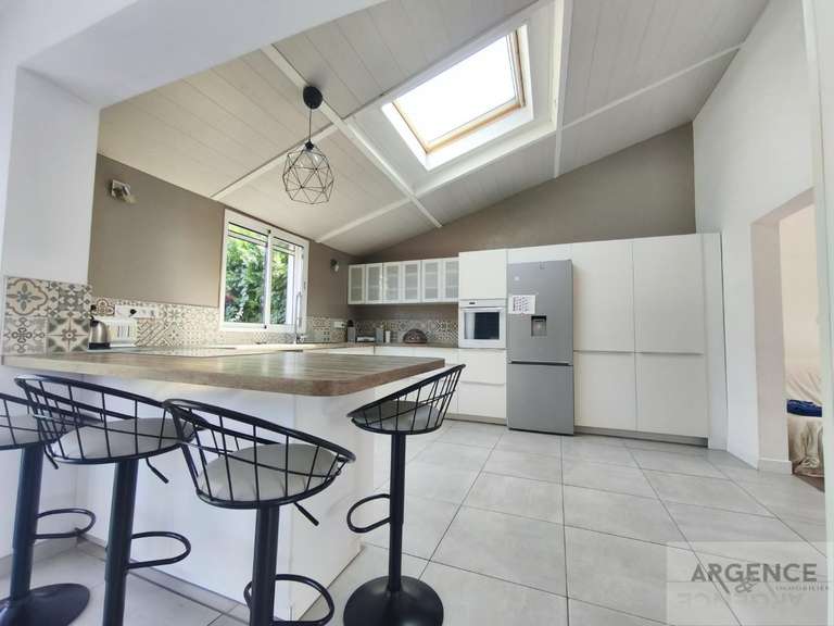 Maison Lattes - 5 chambres - 161m²