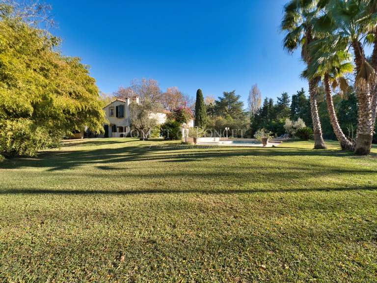 Maison Lattes - 8 chambres - 566m²