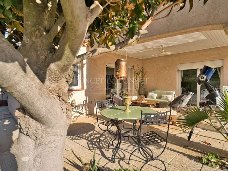 Maison Lattes - 4 chambres - 237m²