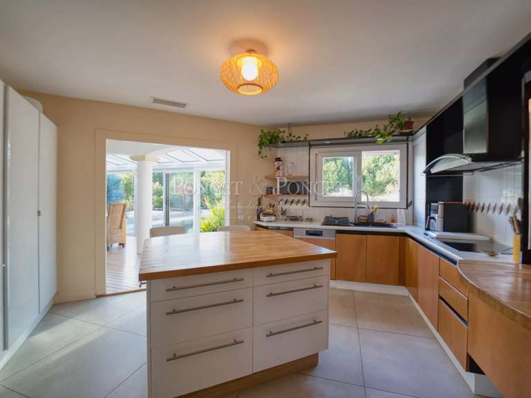 Maison Lattes - 4 chambres - 237m²