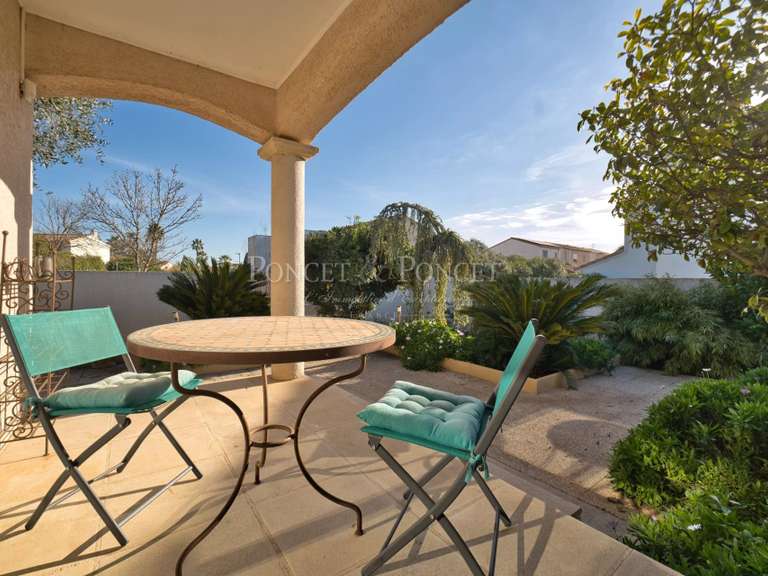 Maison Lattes - 4 chambres - 237m²