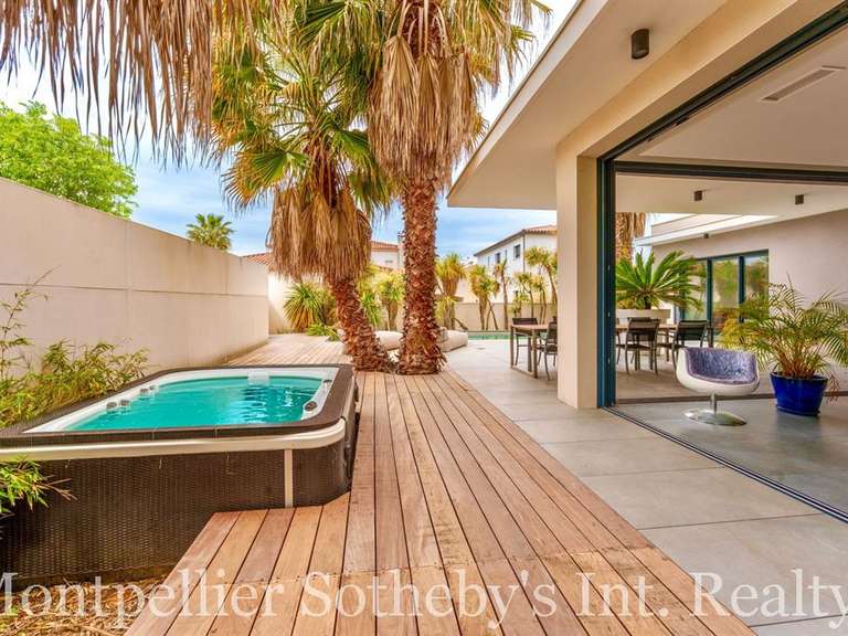 Maison Lattes - 4 chambres - 182m²