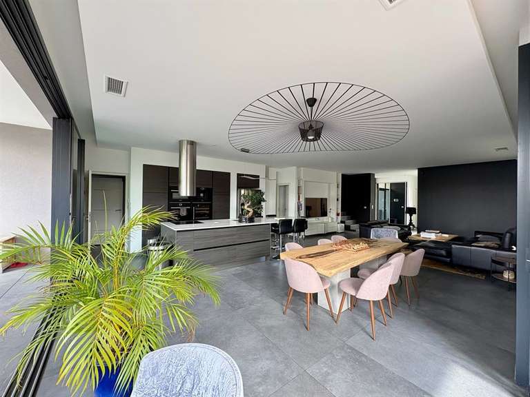 Maison Lattes - 4 chambres - 182m²