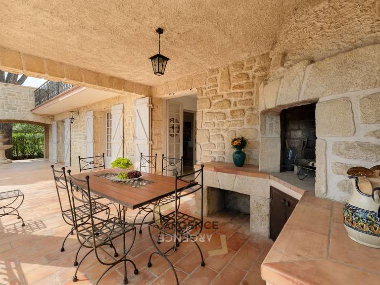 Maison Lattes - 5 chambres - 250m²