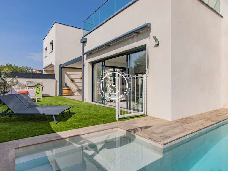 Villa Lattes - 4 chambres - 183m²