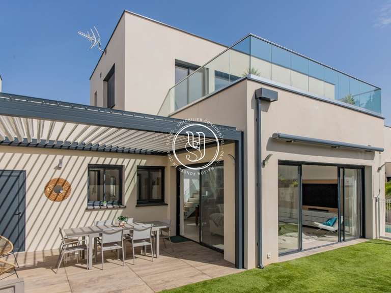 Villa Lattes - 4 chambres - 183m²