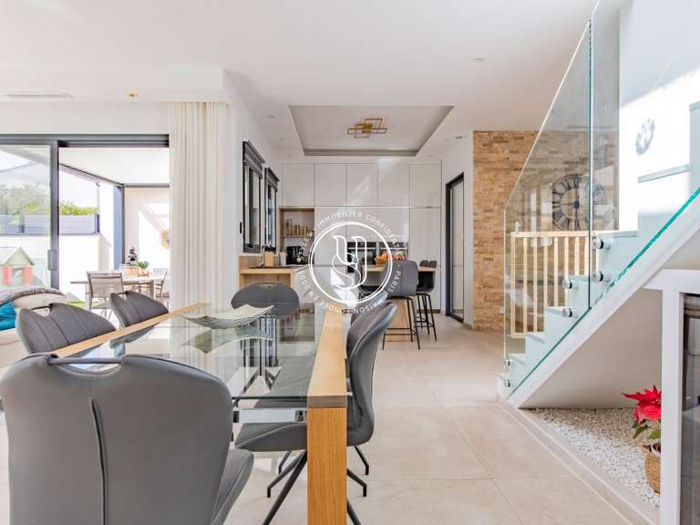 Villa Lattes - 4 chambres - 183m²