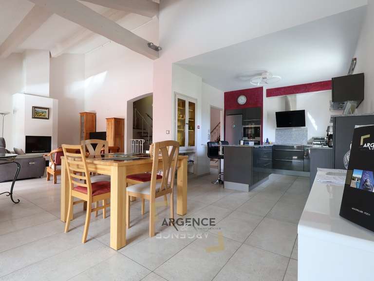 Villa Lattes - 4 chambres - 193m²