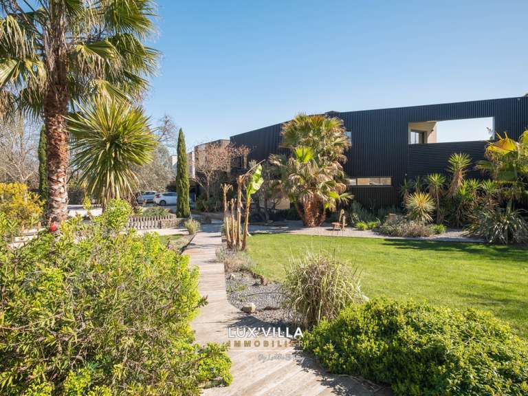 Villa Lattes - 8 chambres - 447m²