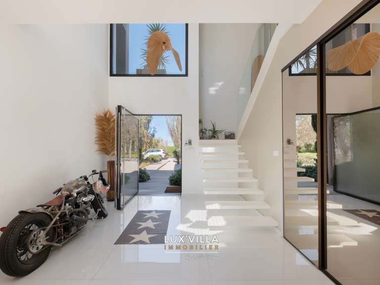 Villa Lattes - 8 chambres - 447m²