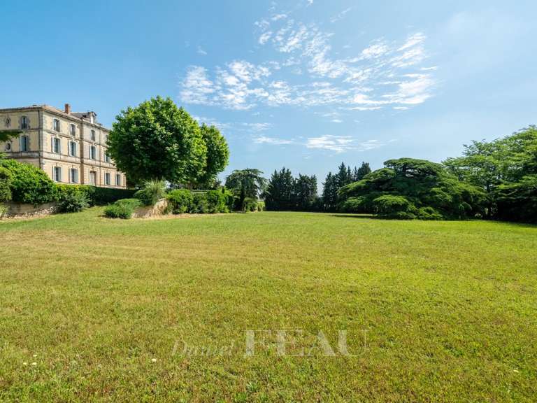 Domaine viticole Laudun-l'Ardoise - 10 chambres - 2766m²