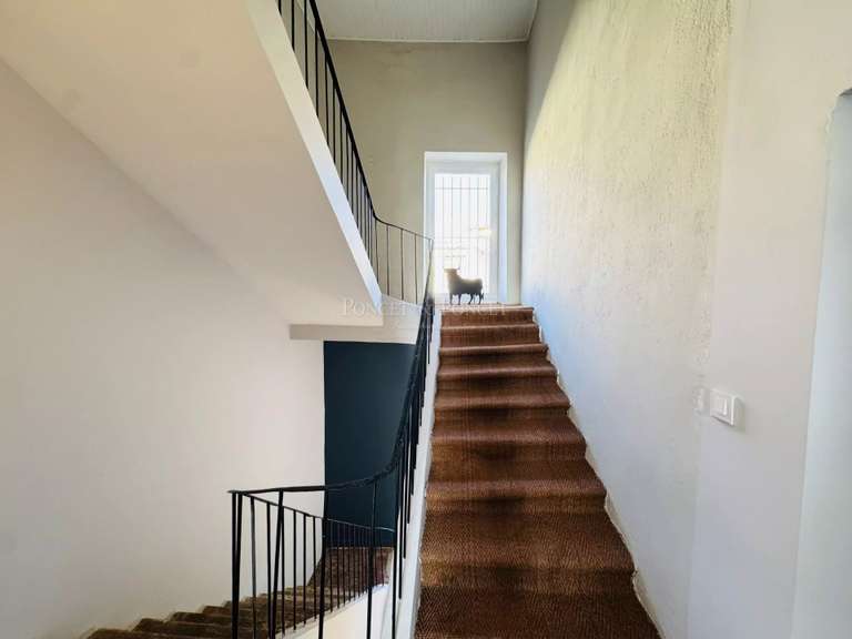 House Laudun-l'Ardoise - 3 bedrooms - 426m²