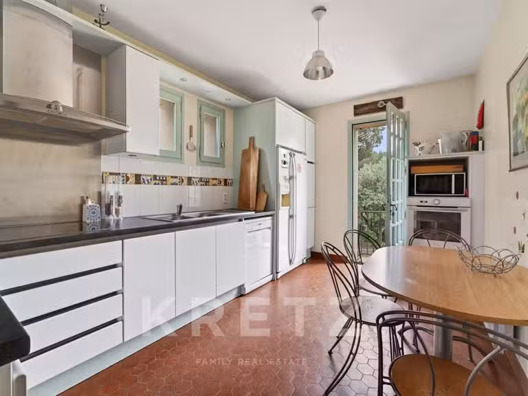 Maison Laudun-l'Ardoise - 5 chambres - 350m²