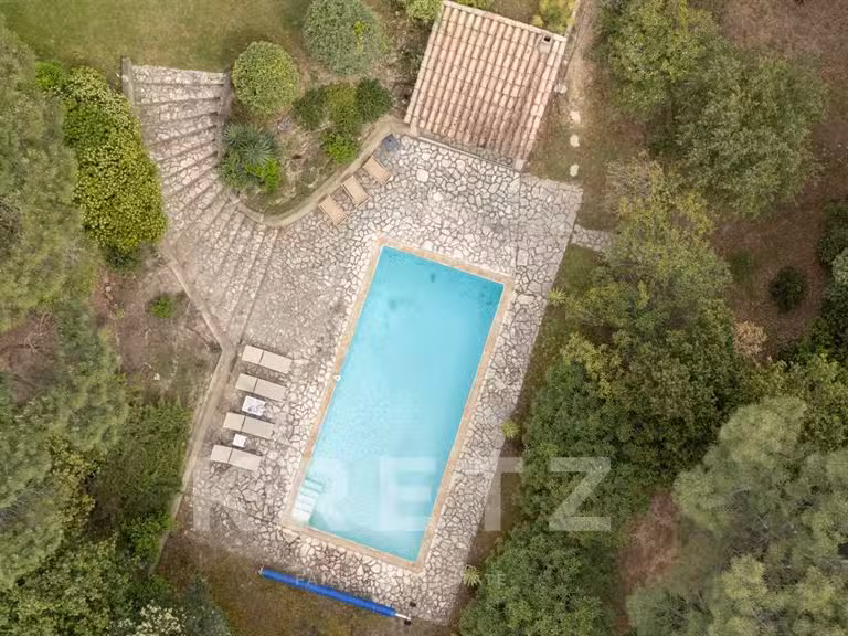 Maison Laudun-l'Ardoise - 5 chambres - 350m²
