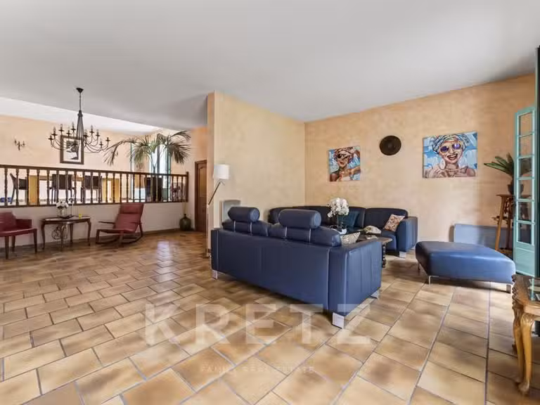 Maison Laudun-l'Ardoise - 5 chambres - 350m²