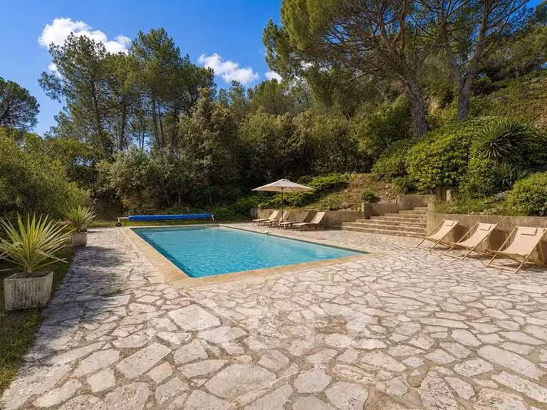Maison Laudun-l'Ardoise - 5 chambres - 350m²