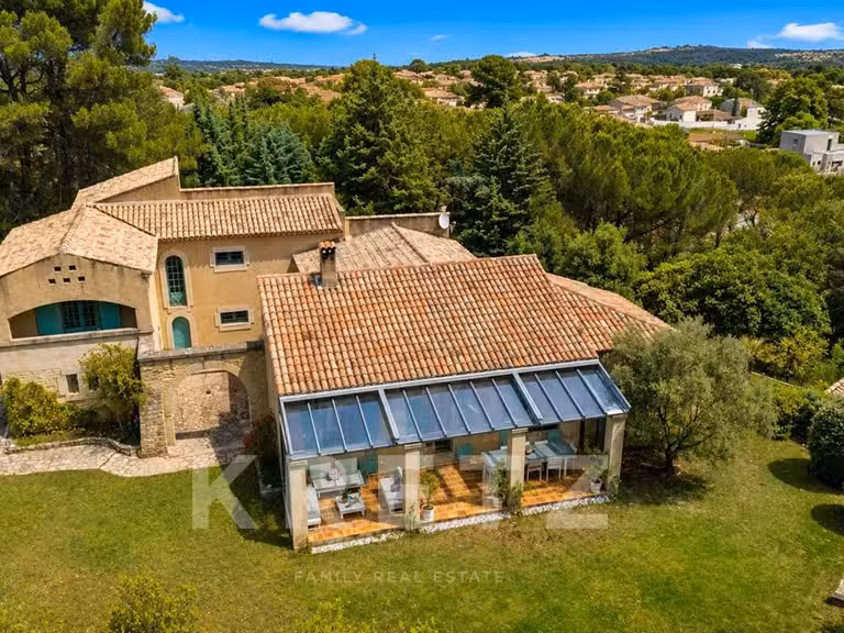 Maison Laudun-l'Ardoise - 5 chambres - 350m²