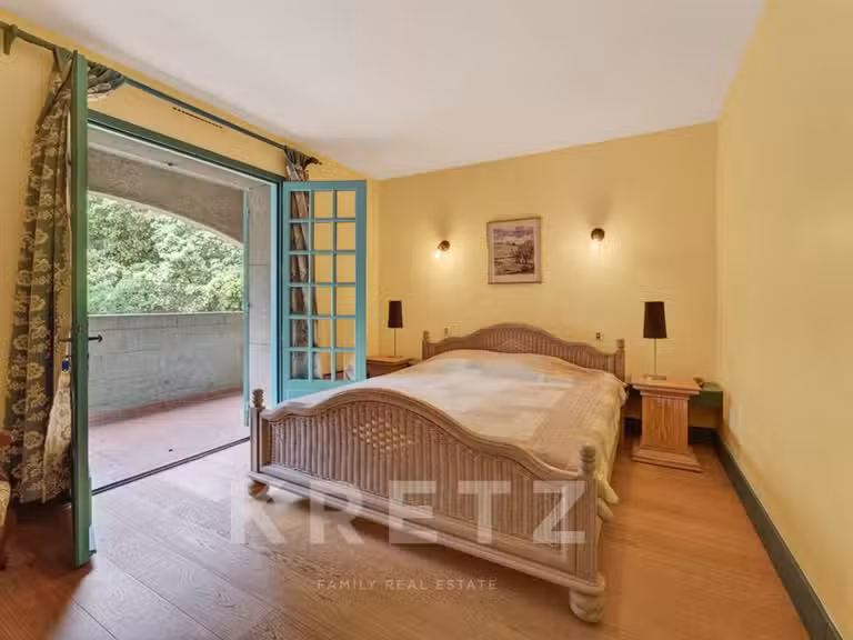 Maison Laudun-l'Ardoise - 5 chambres - 350m²