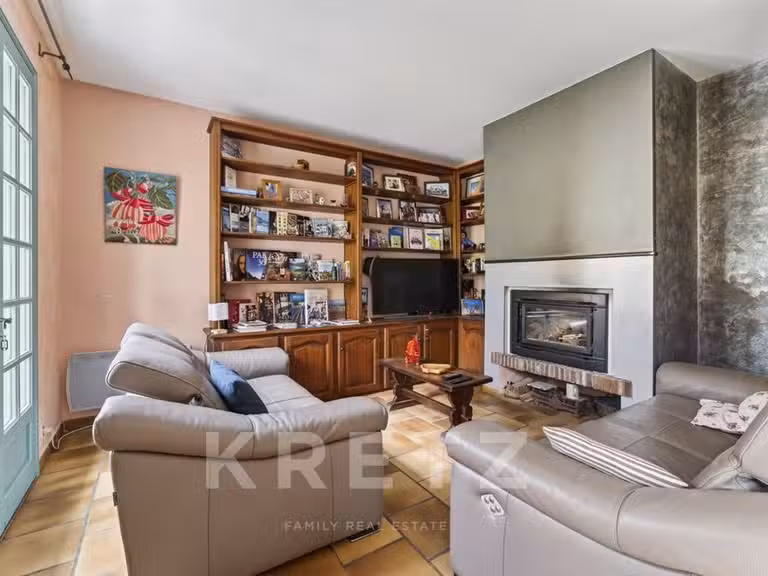 Maison Laudun-l'Ardoise - 5 chambres - 350m²