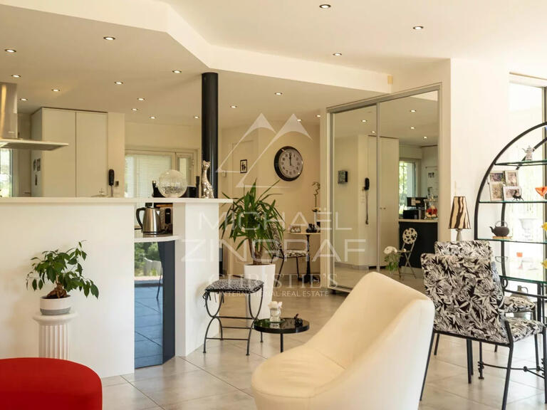 Maison Lauris - 2 chambres - 256m²