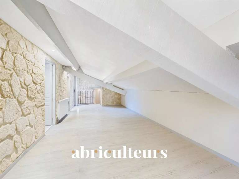 Maison Lauris - 6 chambres - 180m²