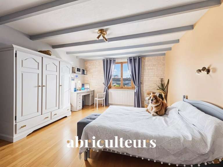 Maison Lauris - 6 chambres - 180m²