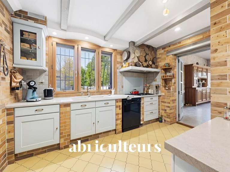 Maison Lauris - 6 chambres - 180m²