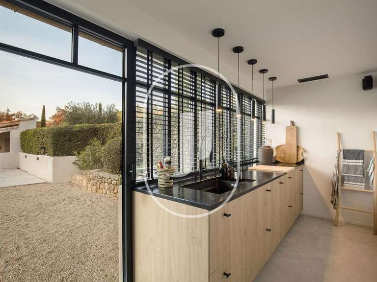 Maison Lauris - 6 chambres - 269m²