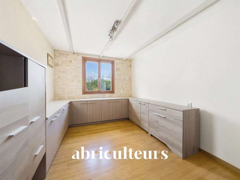 Maison Lauris - 5 chambres - 180m²