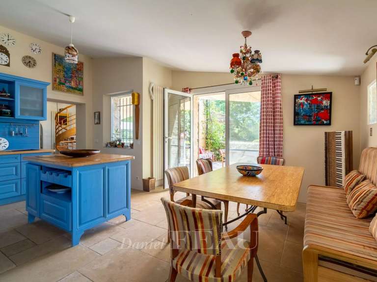 Maison Lauris - 7 chambres - 300m²