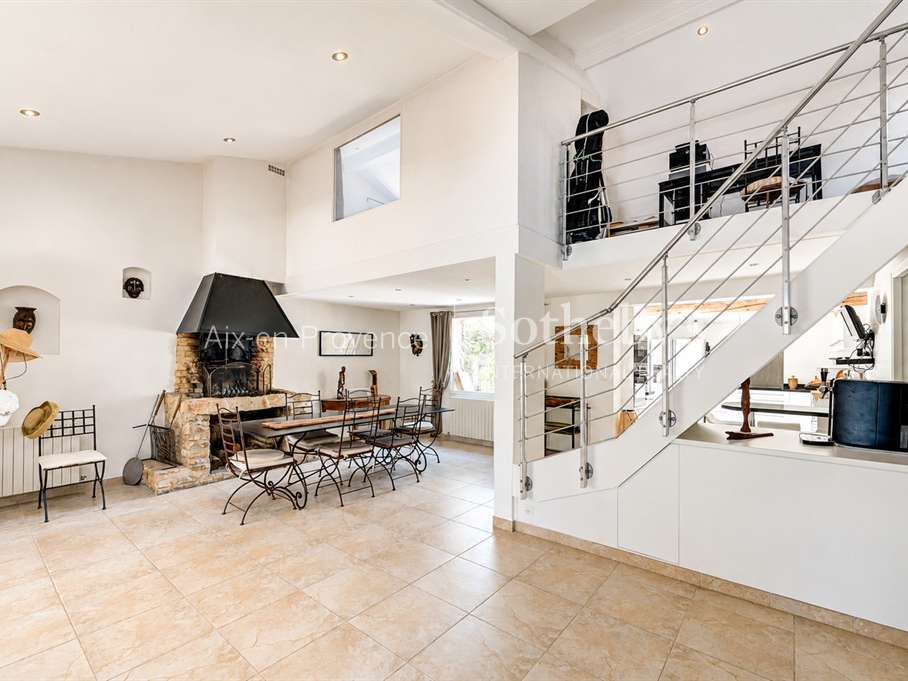 Maison Lauris