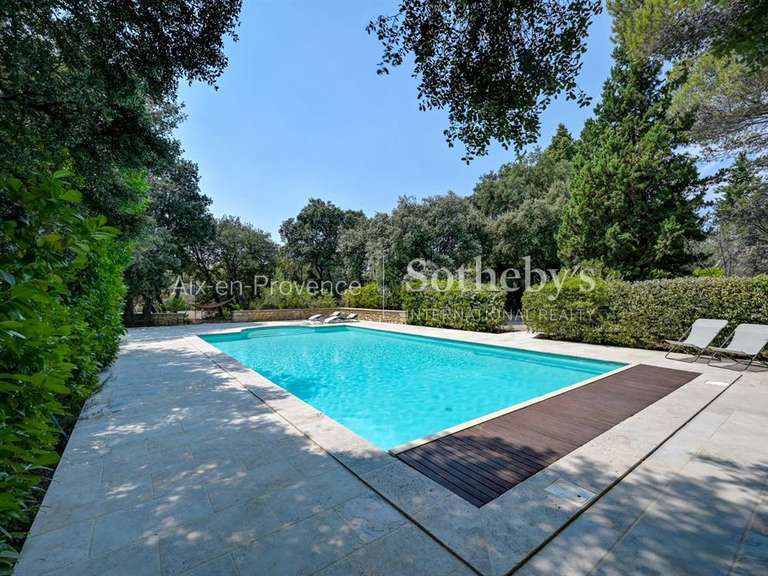 Maison Lauris - 6 chambres - 240m²