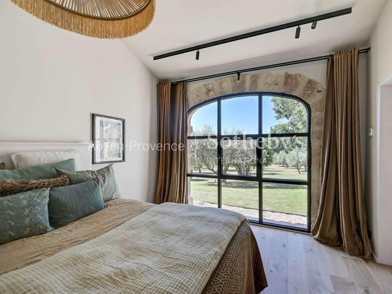 Maison Lauris - 6 chambres - 310m²