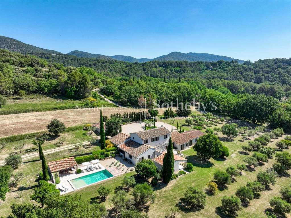 Maison Lauris