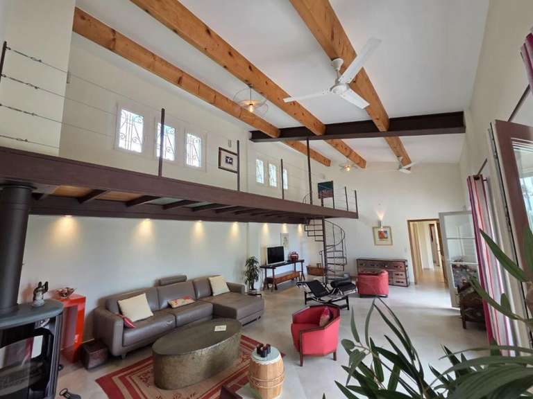 Propriété Lauris - 6 chambres - 340m²