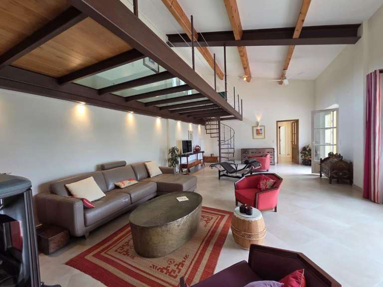 Propriété Lauris - 6 chambres - 340m²