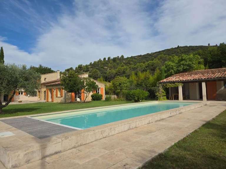 Propriété Lauris - 6 chambres - 340m²